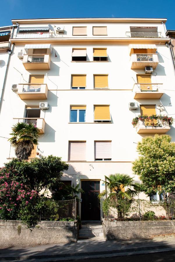Apartman Lari Риека Экстерьер фото